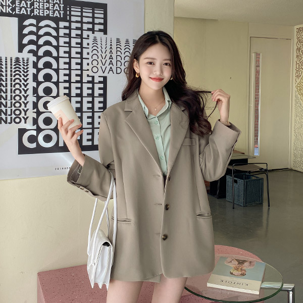 jk1462 스타일리시한 무드를 연출해줄 오버핏 실루엣의 테일러드 싱글 자켓 jacket