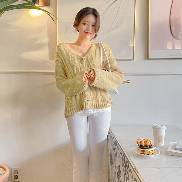 cd1690 여리여리한 루즈핏 실루엣의 꽈배기짜임 V넥 니트 가디건 cardigan
