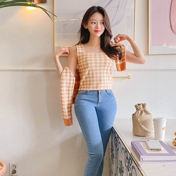 nt2640 상큼발랄한 체크패턴으로 완성된 스퀘어넥 슬리브리스 배색 니트탑 knit