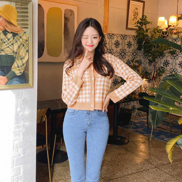 cd1691 상큼발랄한 체크패턴으로 완성된 진주버튼 세미크롭 라운드넥 니트 가디건 cardigan