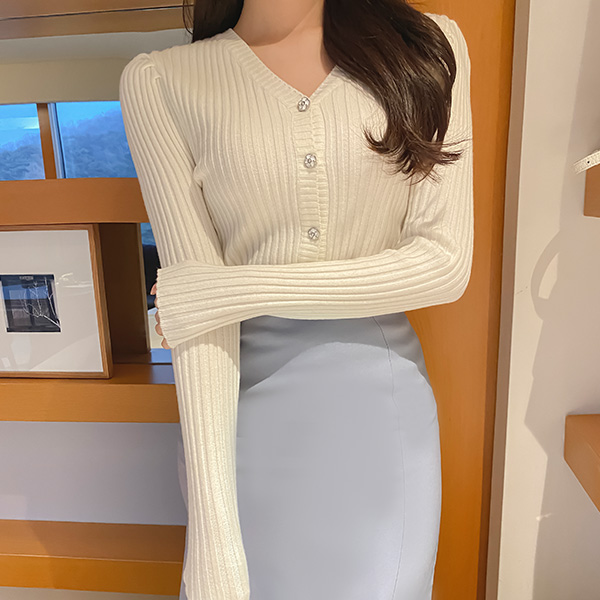 cd1686 봄을 담은 플라워 버튼과 퍼프숄더 포인트의 슬림핏 V넥 골지 가디건 cardigan
