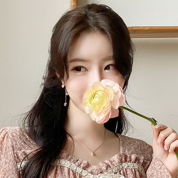 ac4919 로맨틱한 하트와 플라워 장식 포인트의 롱 드롭 은침 이어링 earring