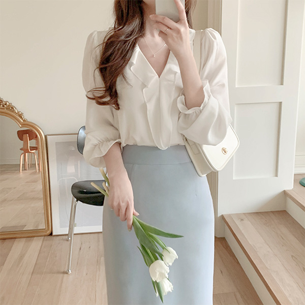 bs5725 세렌느 여리 V넥 프릴 블라우스