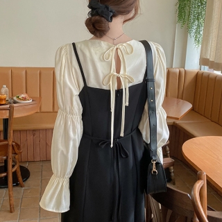 シャーリングスリーブブラウス 