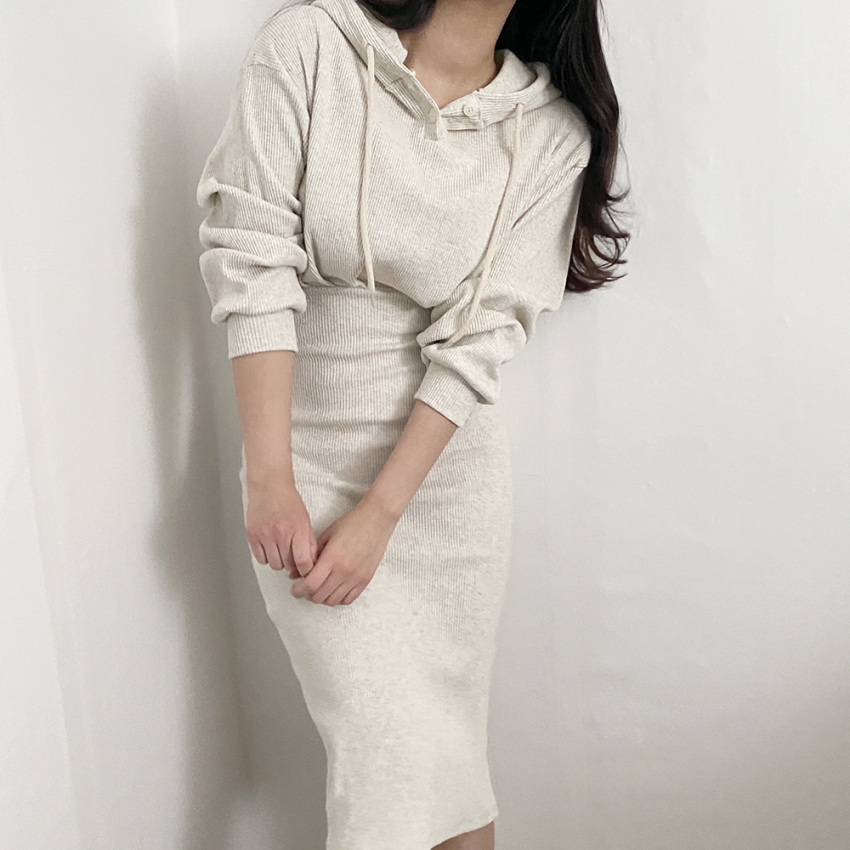 op10928 페미닌한 핏감의 골지 후드 벌룬 롱 H라인 원피스 dress