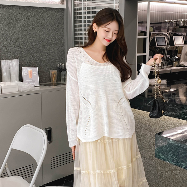 nt2689 여리여리한 루즈핏 실루엣의 스카시짜임 포인트 V넥 니트 knit