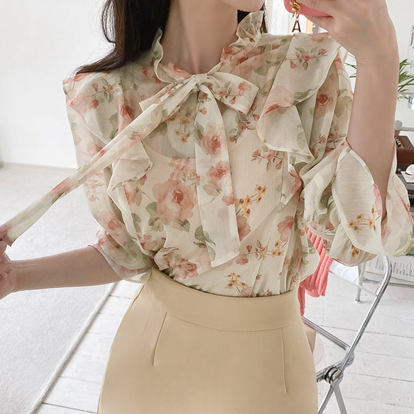 bs5915 향기로운 플라워 패턴의 7부소매 프릴장식 타이넥 요루 쉬폰 블라우스 blouse