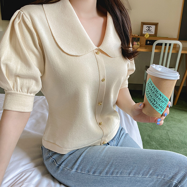 nt2697 사랑스러운 무드의 어깨 핀턱 디테일 빅 라운드 카라 버튼 포인트 세미 크롭 기장 반팔 컬러 니트 knit