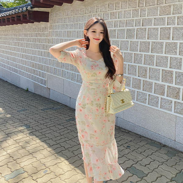 op11300 청순한 플라워 쉬폰 소재의 7부 소매 하트넥 미디롱 머메이드 원피스 dress