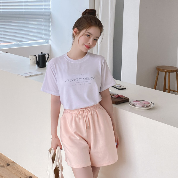 ts2489 레이온 혼방 패브릭으로 소프트한 촉감을 선사할 감각적인 배색 영문 레터링 반팔 라운드넥 티셔츠 tee