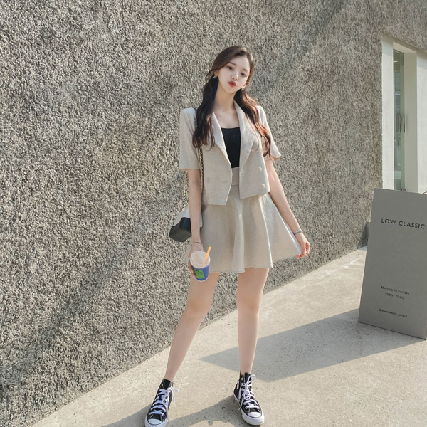 st1004 산뜻한 린넨 혼방 패브릭의 더블버튼 반팔 자켓과 플레어 미니 스커트 투피스 셋업 two piece set