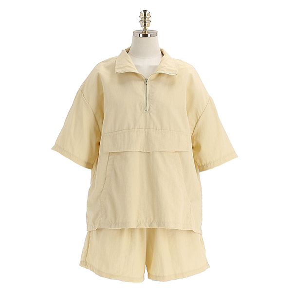 st1011 편하게 입기 좋은 스포티한 무드의 반팔 아노락 밴딩 팬츠 투피스 세트 two piece set