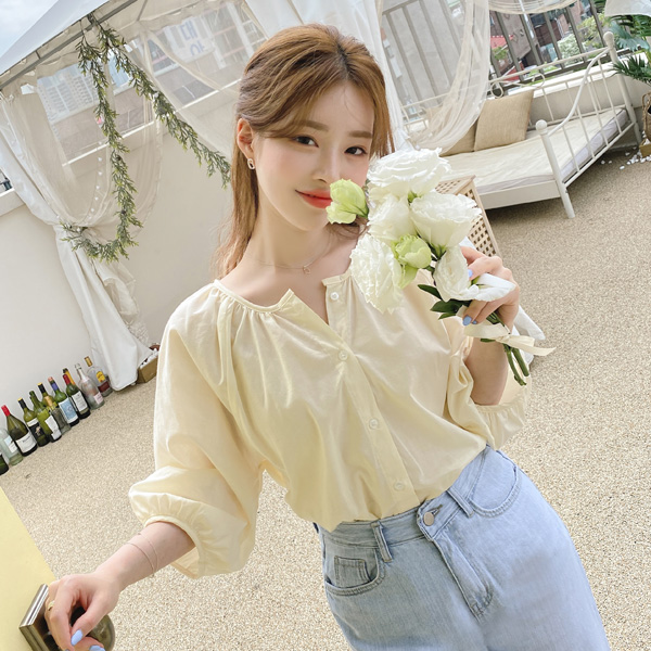 bs5991 린넨같은 터치감의 여름에 시원하게 착용하기 좋은 라운드넥 셔링 디테일 버튼 7부소매 코튼 블라우스 blouse