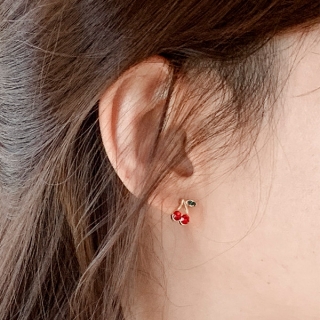 러블리 캐주얼한 무드의 체리 미니 과일 이어링 earring