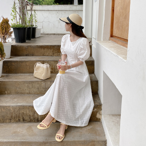 op11967 살랑이는 설레임을 선사할 퍼프숄더 레이스 플레어 원피스 dress