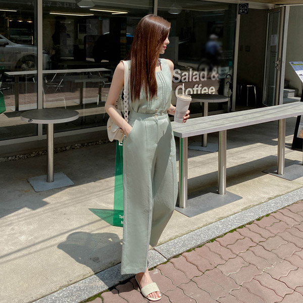 st1188 시원한패브릭의 핀턱디테일의 나시 블라우스와 일자 슬랙스 팬츠 투피스 세트 two piece set