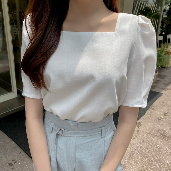 bs6248 여성스러운 퍼프소매 디자인의 스퀘어넥 블라우스 blouse