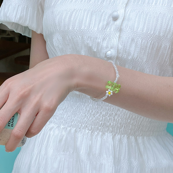 사랑스러워 나만 알고픈 하리보 플라워 비즈 팔찌 bracelet
