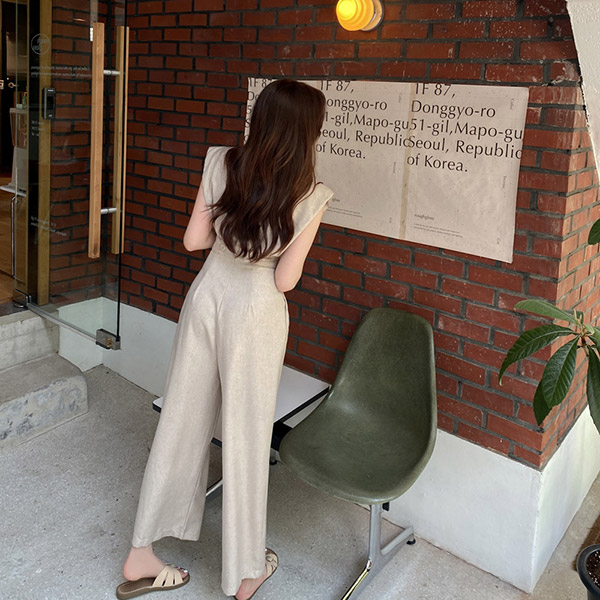 op12402 센스있는 아웃핏이 연출되는 와이드 슬리브리스 점프수트 jumpsuit