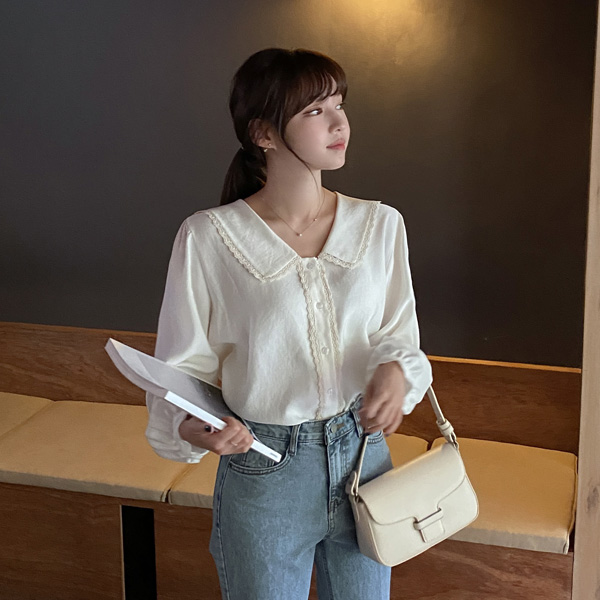 bs6450 로맨틱한 레이스 세일러 카라가 돋보이는 여리핏 블라우스 blouse