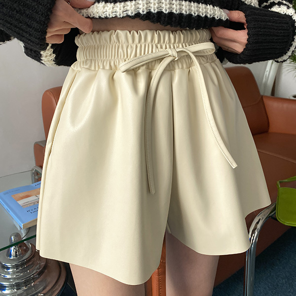 ps3256 트렌디한 레더 패브릭의 리본 허리밴딩 와이드 숏 팬츠 pants