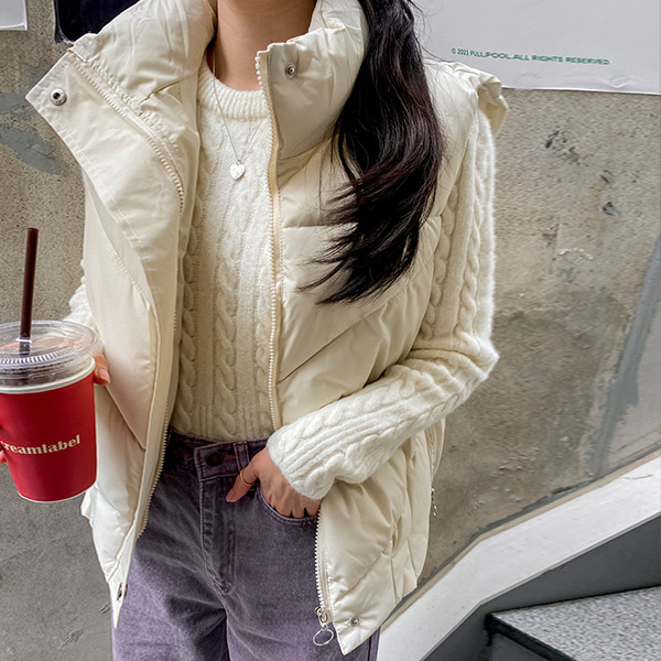 jp425 가볍게 입기 좋은 포켓장식 하이넥 집업 패딩 베스트 jumper