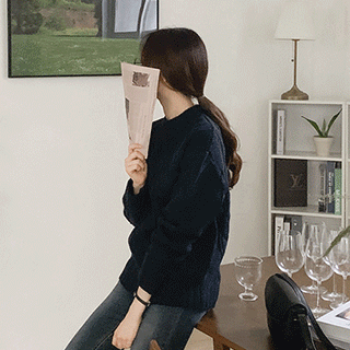 에이브 다이아 케이블 하이라운드 니트 벚꽃룩