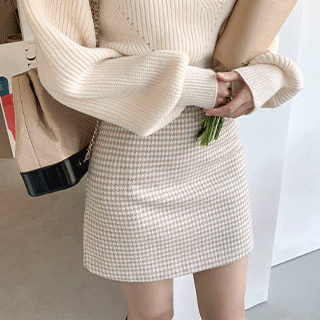 sk5166 포인트 있는 하운드투스 패턴으로 완성된 H라인 미니 스커트 skirt