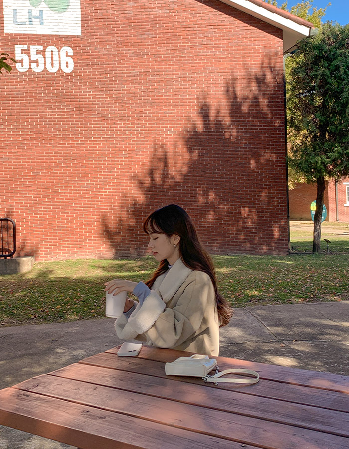 [울함유] 헨더슨 리버시블 소프트 숏 무스탕 & 하프 무스탕 데일리룩,데이트룩,출근룩,나들이룩,모임룩,하객룩 ct1609 상세 이미지 36