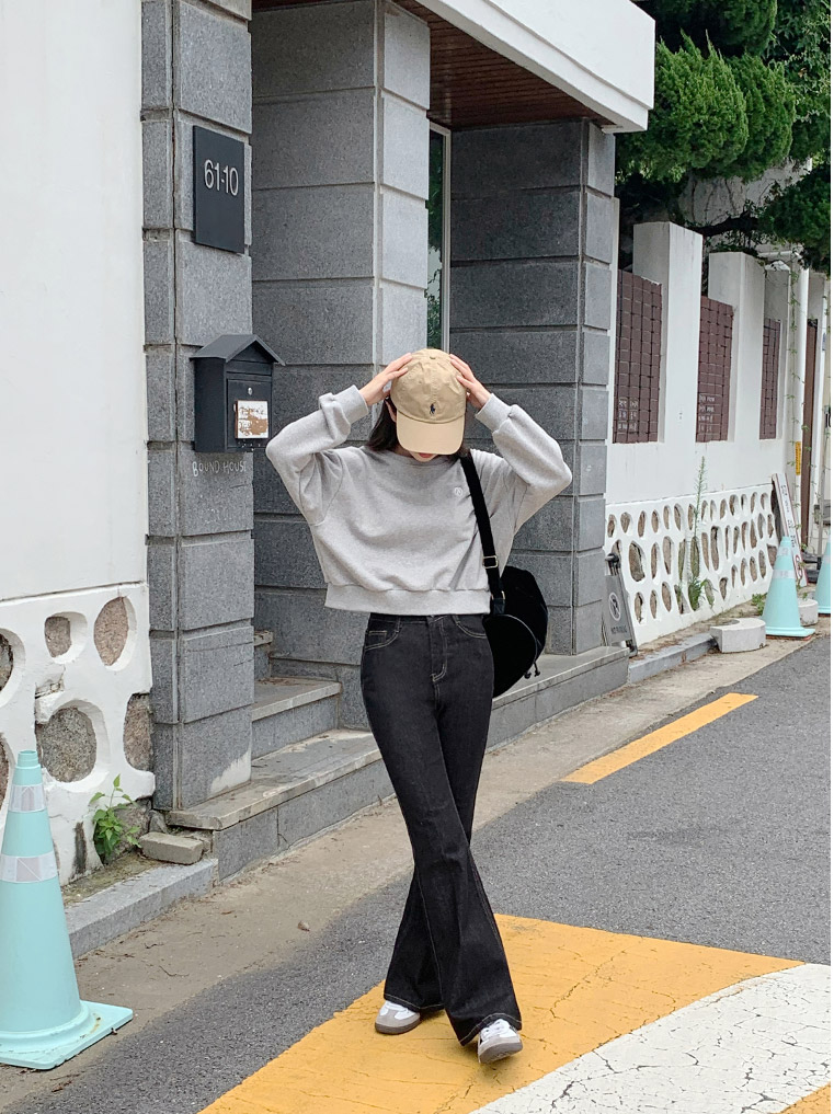 [색감대박/루즈핏] 센노 라운드넥 세미 크롭 루즈 자수 맨투맨 데이트룩,데일리룩,나들이룩,출근룩,마실룩 ts3820 상세 이미지 70