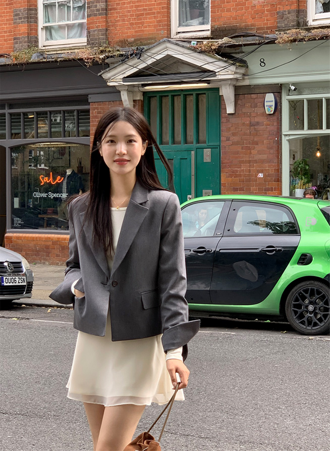 🚚당일발송  1000장 돌파✨ [뉴컬러추가/만년템/딱예쁜기장감] 로메인 싱글 버튼 세미크롭 자켓 하객룩,데이트룩,나들이룩,출근룩,데일리룩,격식룩,크롭자켓,올드머니룩 jk2643 상세 이미지 13