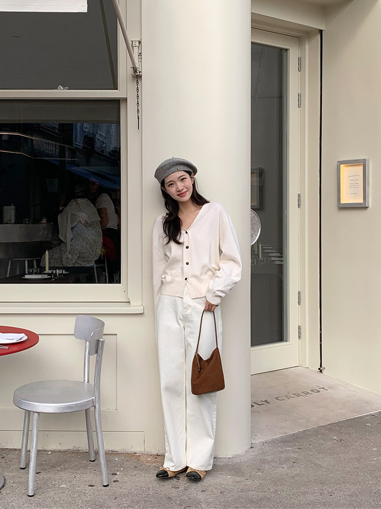 🚚당일발송 [프리미엄원단,크롭가디건] 프레스 브이넥 세미크롭 긴팔 니트 가디건 크롭가디건 브이넥가디건 슬림핏가디건 여리핏코디 꾸안꾸룩 데일리룩] 프레스 브이넥 세미크롭 긴팔 니트 가디건 하객룩가디건 데이트룩,나들이룩,출근룩,오피스룩,면접룩,니트가디건,봄옷,봄가디건,크롭가디건 cd3142 통통 상세 이미지 51
