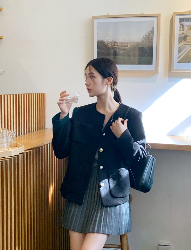 🚚당일발송 [프리미엄원단,크롭가디건] 프레스 브이넥 세미크롭 긴팔 니트 가디건 크롭가디건 브이넥가디건 슬림핏가디건 여리핏코디 꾸안꾸룩 데일리룩] 프레스 브이넥 세미크롭 긴팔 니트 가디건 하객룩가디건 데이트룩,나들이룩,출근룩,오피스룩,면접룩,니트가디건,봄옷,봄가디건,크롭가디건 cd3142 통통 상세 이미지 192