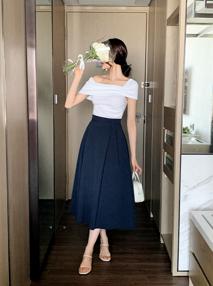 Pin tuck flare long skirt sk6947 | ATTRANGS: Shop Korean